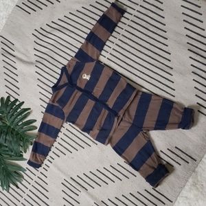 👶🏾Gently worn boys "Carter's" 2 piece set size 9m